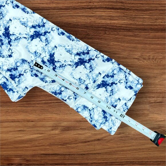 NEW GapFit Size L Womens Blue & White Tie-Dye Leggings With Blackout Technology - Picture 10 of 11